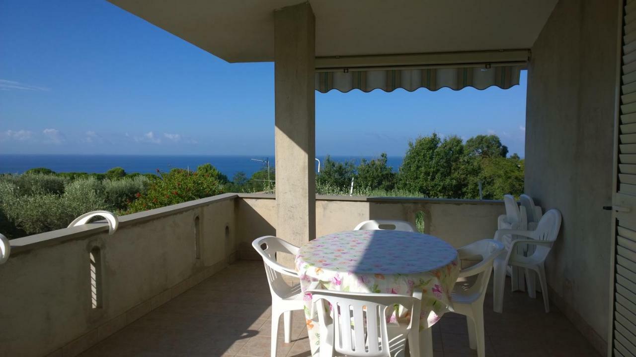 La Scogliera Del Capo Villa Santa Maria  Buitenkant foto