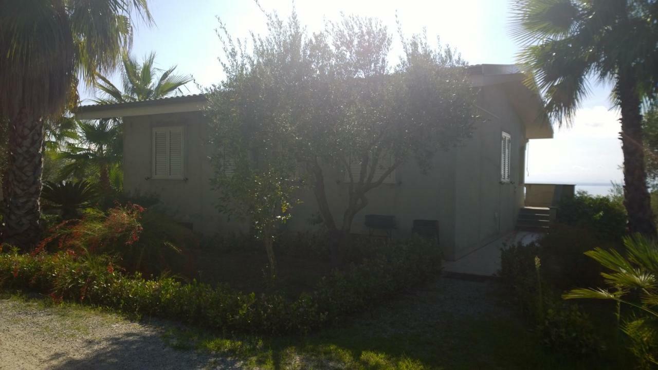 La Scogliera Del Capo Villa Santa Maria  Buitenkant foto