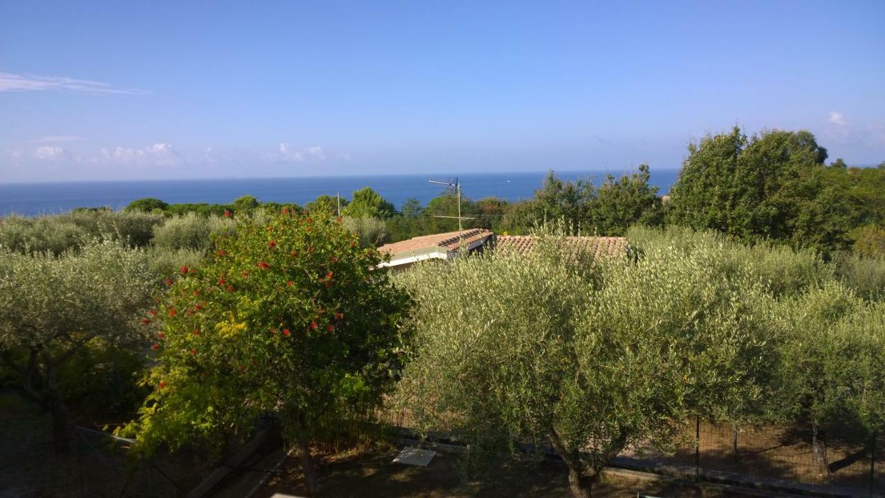 La Scogliera Del Capo Villa Santa Maria  Buitenkant foto