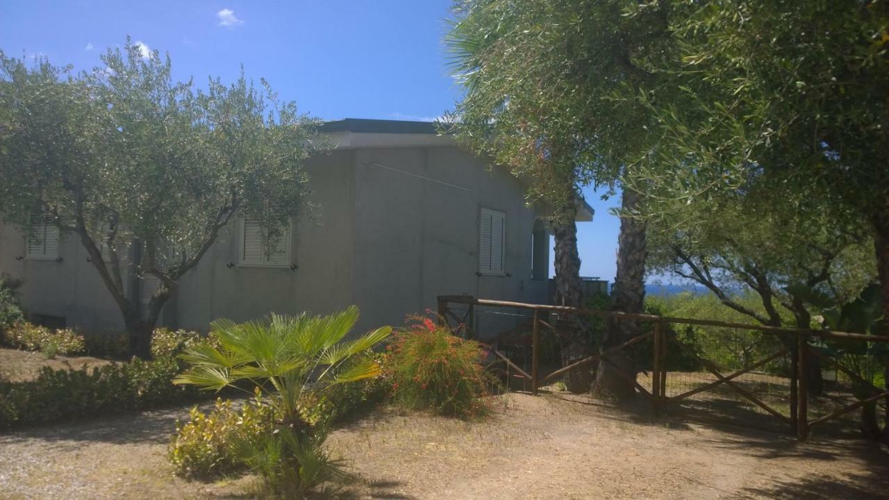 La Scogliera Del Capo Villa Santa Maria  Buitenkant foto